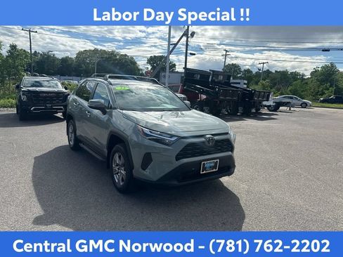 Used 2022 Toyota RAV4 XLE w/ Convenience Package AWD/4WD image 7