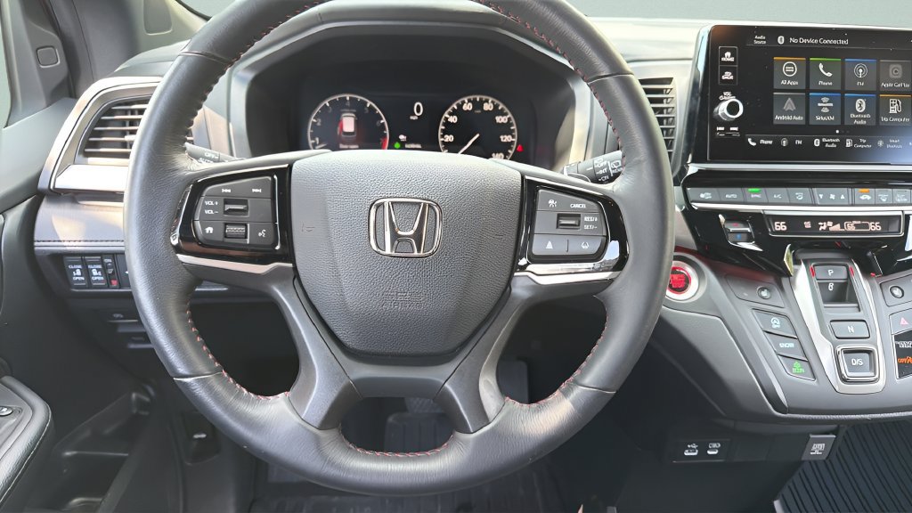 Used 2026 Honda Odyssey Sport-L image 12