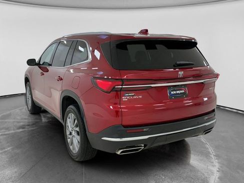 Used 2025 Buick Enclave Preferred w/ Power Package image 5