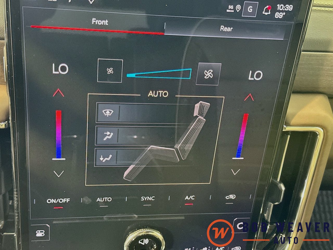New 2026 GMC Yukon Denali Ultimate AWD/4WD image 19