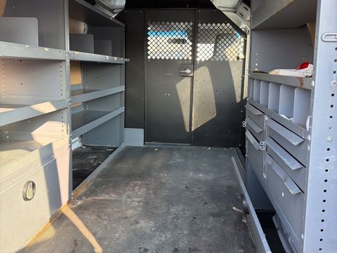 Used 2011 Ford E-250 and Econoline 250 w/ PWR Group image 11