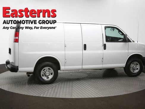 Used 2019 Chevrolet Express 2500 w/ Driver Convenience Package image 43