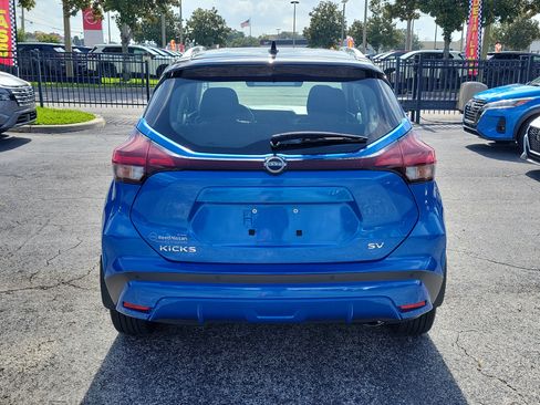 Certified 2024 Nissan Kicks SV FWD image 5