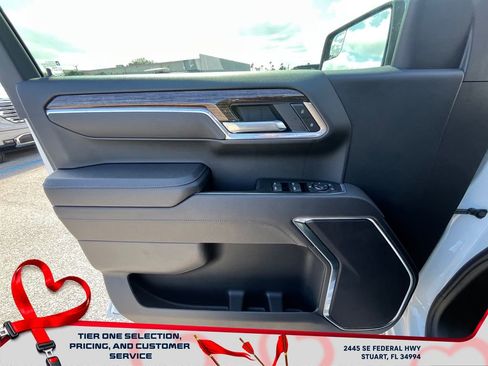 New 2026 GMC Sierra 1500 SLE image 23