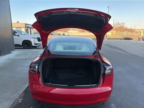 Used 2019 Tesla Model 3 Performance image 8