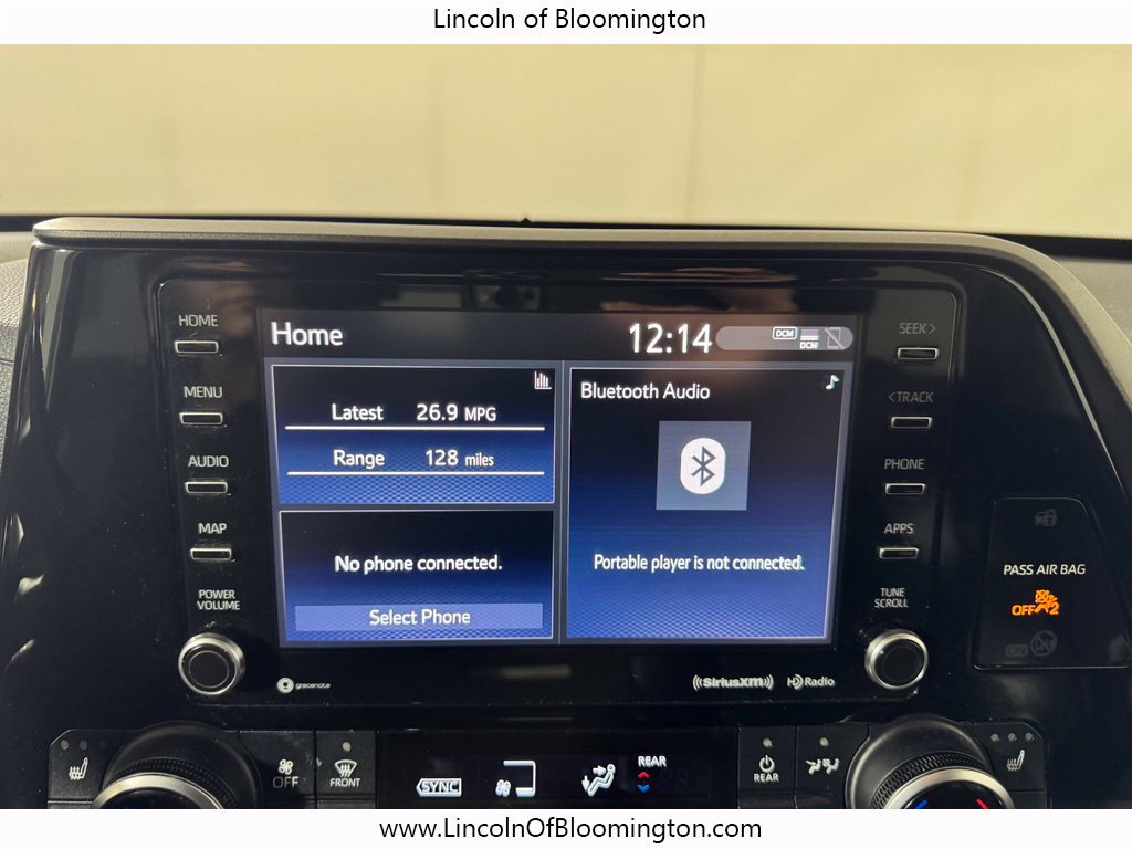 Used 2022 Toyota Highlander XLE AWD/4WD image 20