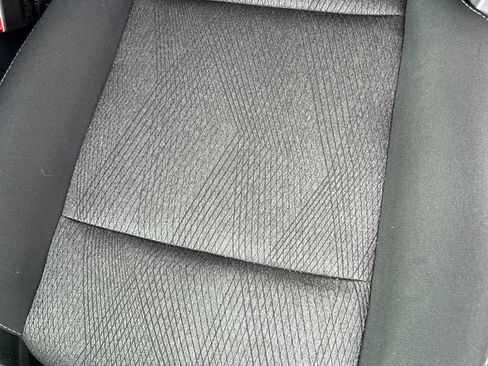 Used 2024 Nissan Rogue SV image 11