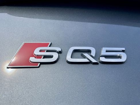 Used 2024 Audi SQ5 Premium Plus w/ Premium Plus Package image 32