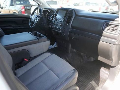 Used 2021 Nissan Titan S w/ S Utility Package image 17