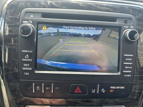 Used 2014 Buick Enclave Leather AWD/4WD image 25