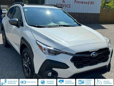 Used 2025 Subaru Crosstrek 2.5i Premium AWD/4WD image 1