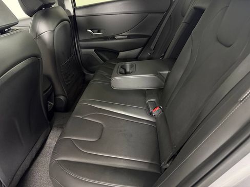 Used 2025 Hyundai Elantra Limited FWD image 27