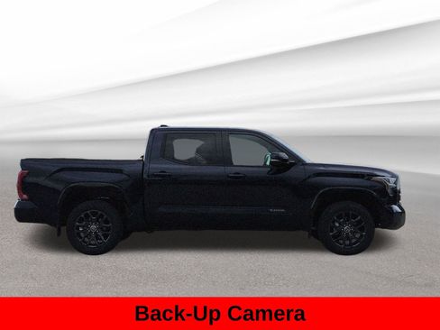 Used 2023 Toyota Tundra Platinum image 5