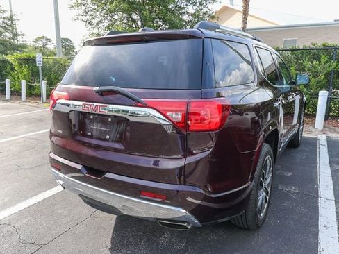 Used 2017 GMC Acadia Denali w/ Technology Package AWD/4WD image 4