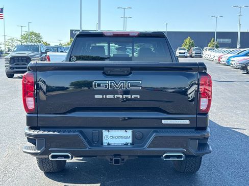 Used 2024 GMC Sierra 1500 Elevation AWD/4WD image 3