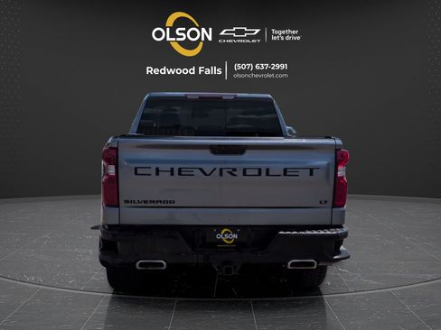 Used 2021 Chevrolet Silverado 1500 LT Trail Boss w/ Convenience Package II AWD/4WD image 4
