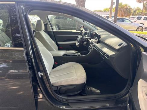 Used 2025 Hyundai Sonata SEL FWD image 21