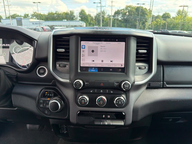 Used 2024 RAM 1500 Big Horn AWD/4WD image 17