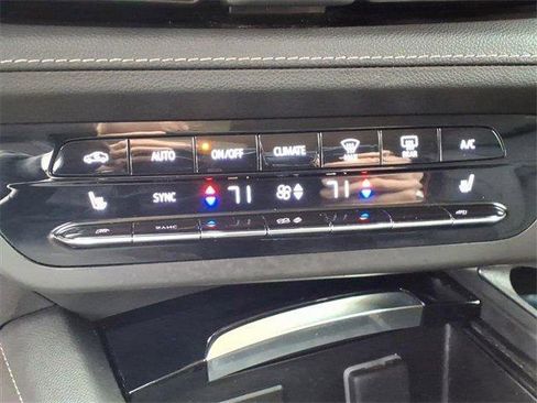 Used 2023 Buick Envision Essence w/ Sport Touring Package image 14