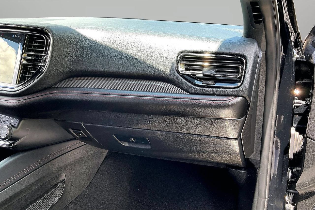 Used 2023 Dodge Durango R/T AWD/4WD image 21