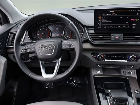 Used 2022 Audi Q5 2.0T Premium AWD/4WD image 14