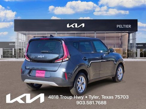 Certified 2025 Kia Soul LX w/ LX Technology Package FWD image 6