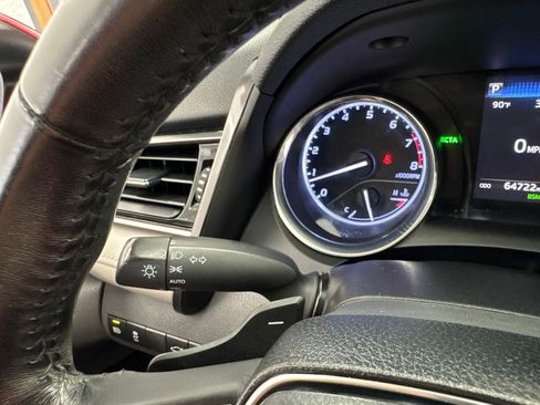 Certified 2019 Toyota Camry SE w/ Convenience Package FWD image 21