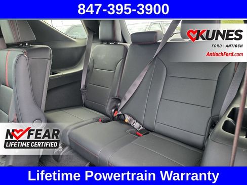 Used 2024 Chevrolet Traverse RS AWD/4WD image 34