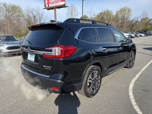 Used 2023 Subaru Ascent Touring image 8