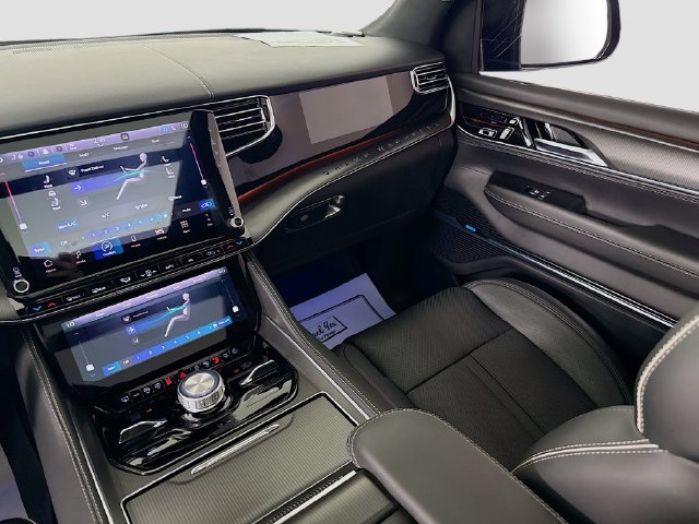 Used 2024 Jeep Grand Wagoneer Series II Obsidian w/ Quick Order Packagew 28T AWD/4WD image 22