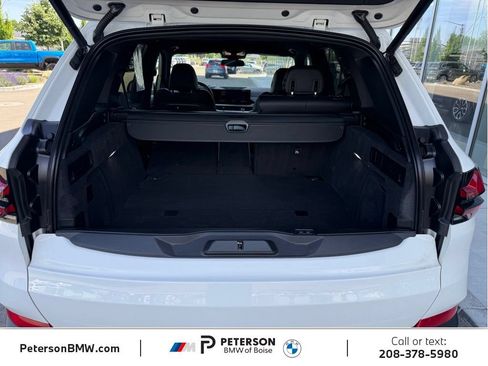 Used 2024 BMW X5 xDrive50e w/ Premium Package AWD/4WD image 9