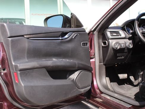 Used 2017 Maserati Ghibli RWD image 16