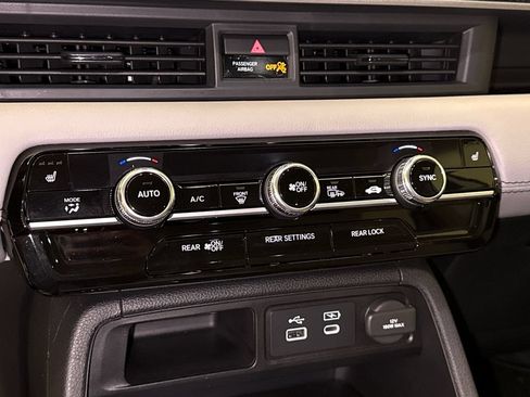 Certified 2025 Honda Pilot EX-L image 26
