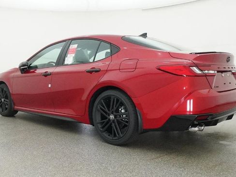 New 2026 Toyota Camry Hybrid FWD image 22