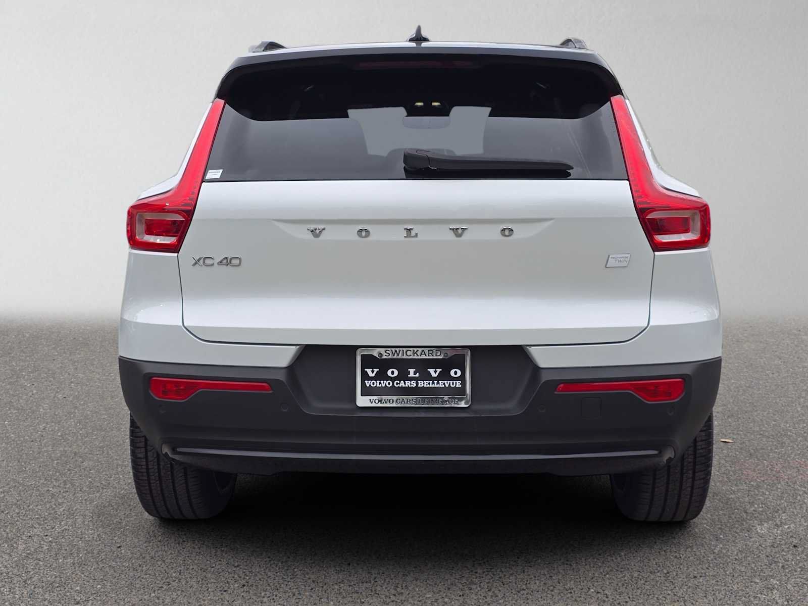 Used 2023 Volvo XC40 Recharge Ultimate AWD/4WD image 5