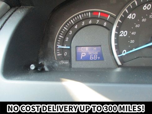 Used 2012 Toyota Camry LE FWD image 21