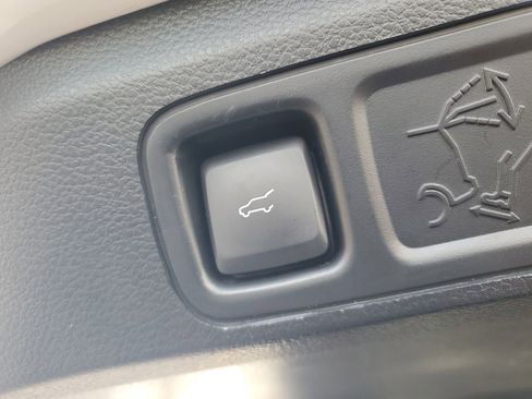 Used 2021 Ford Expedition Platinum image 8