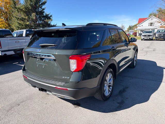 Used 2024 Ford Explorer XLT w/ Equipment Group 202A AWD/4WD image 7