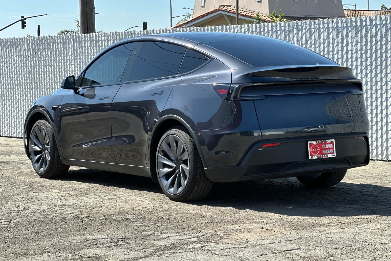 Used 2026 Tesla Model Y AWD image 6