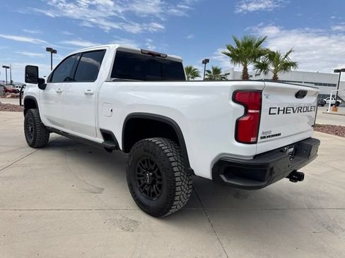 Used 2025 Chevrolet Silverado 2500 LTZ w/ Trail Boss Package AWD/4WD image 3