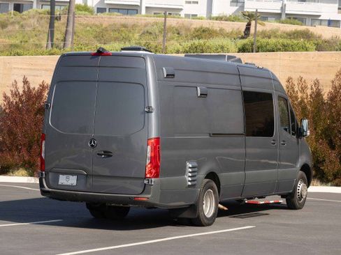 Used 2021 Mercedes-Benz Sprinter 4500 w/ Parking Package image 7
