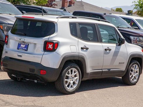 Used 2019 Jeep Renegade Sport w/ Sport Appearance Group image 5