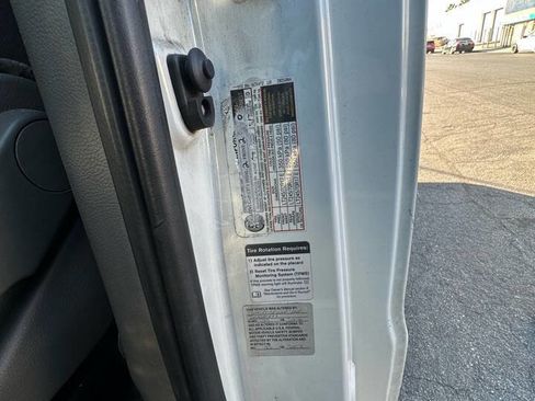 Used 2017 Nissan NV 2500 SV image 17