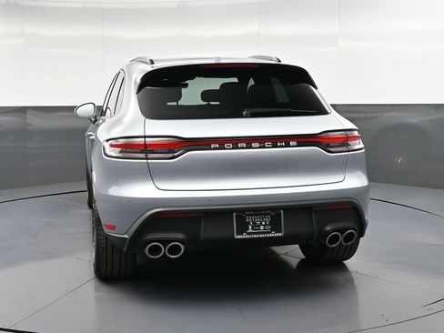 Certified 2026 Porsche Macan AWD/4WD image 7