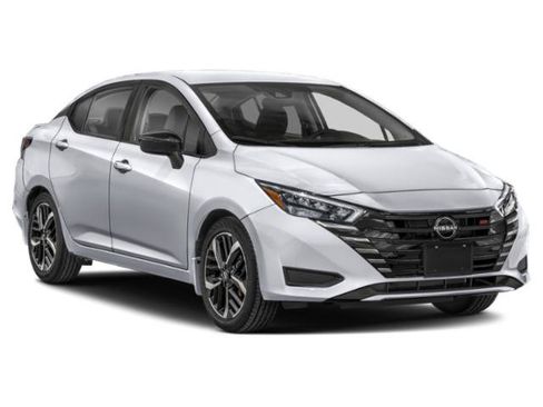 Used 2024 Nissan Versa SR FWD image 9