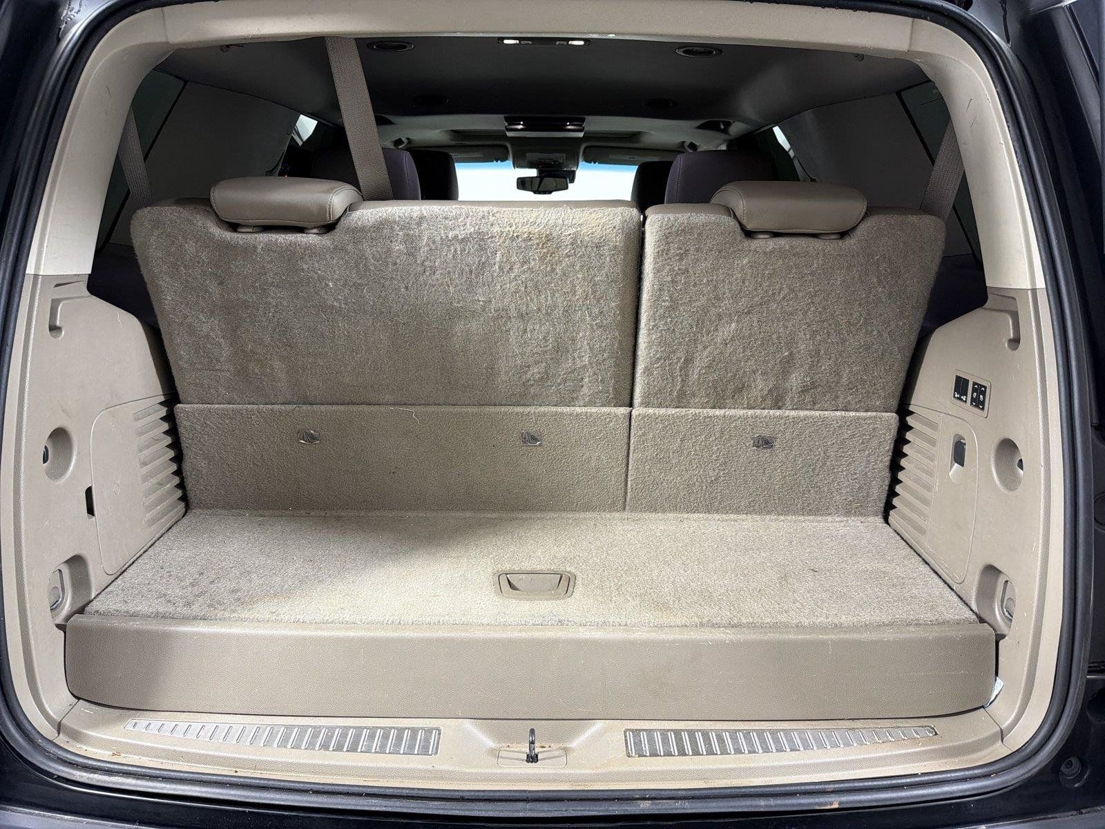 Used 2015 Chevrolet Tahoe LTZ RWD image 17