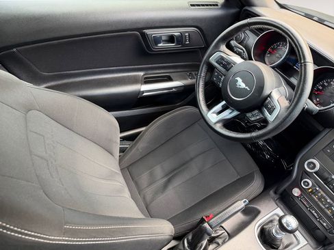 Used 2022 Ford Mustang Coupe RWD image 15
