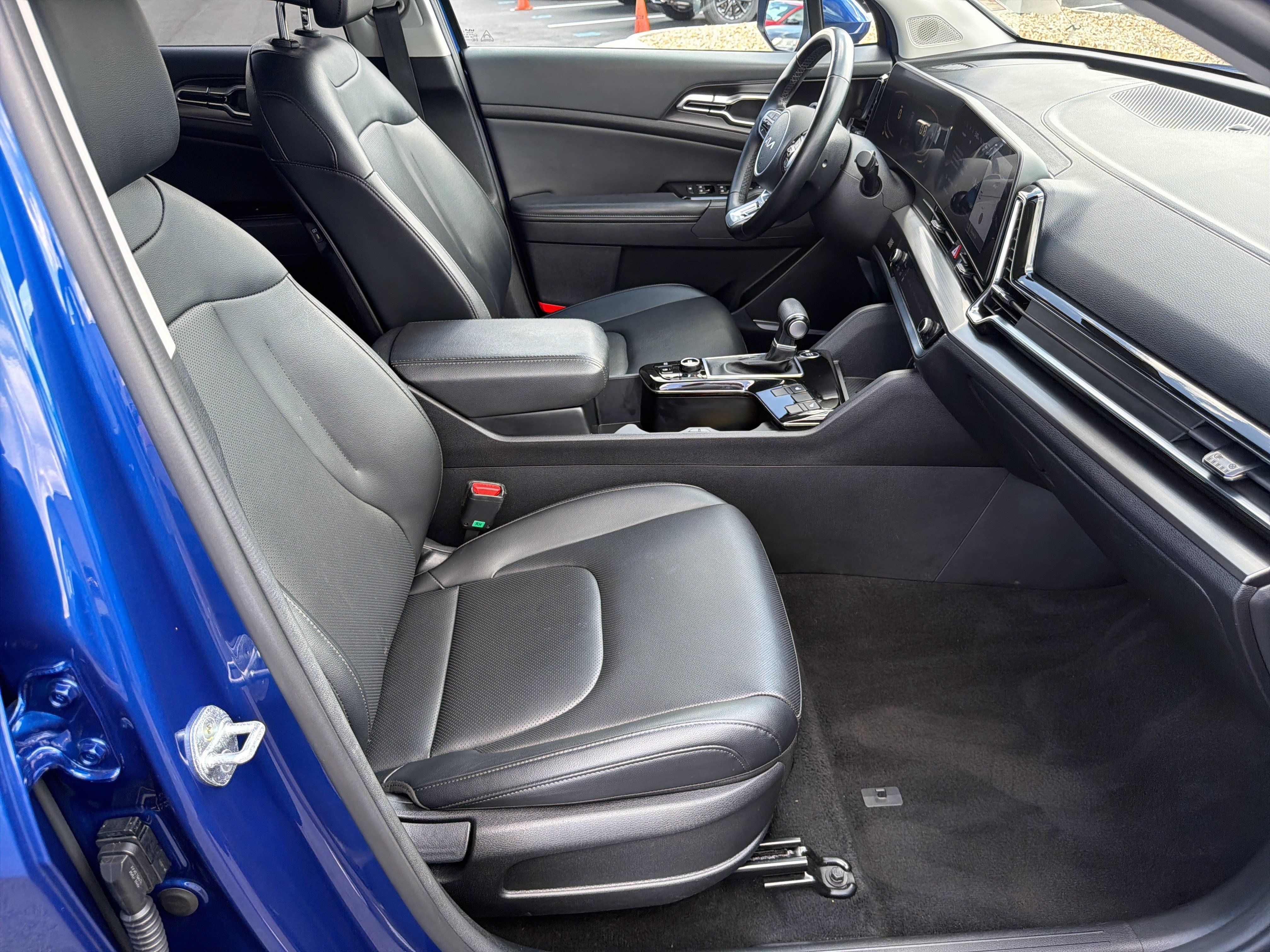 Certified 2023 Kia Sportage EX FWD image 13