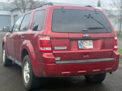 Used 2012 Ford Escape XLT image 3