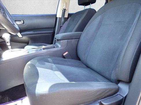 Used 2014 Nissan Rogue S w/ Convenience Package AWD/4WD image 10